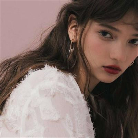 歐美個(gè)性女生背景圖2019超好看 高顏值歐美小姐姐圖片大全