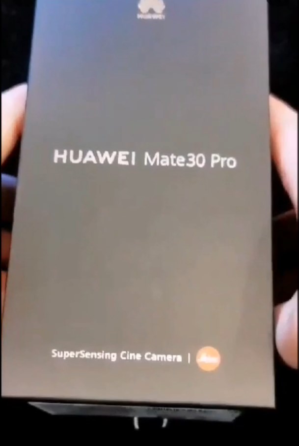 華為Mate30 Pro黑色版真機(jī)開(kāi)箱視頻曝光