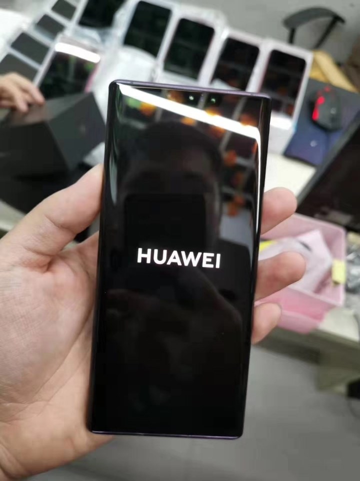 華為Mate30/30 Pro紫色版真機上手圖曝光