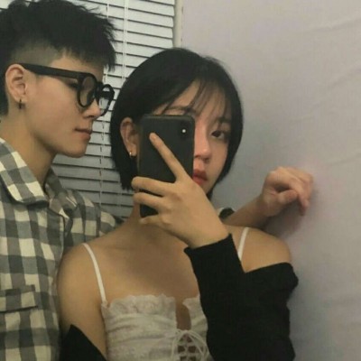 00后微信情侶頭像一對兩張 你的未來我奉陪到底