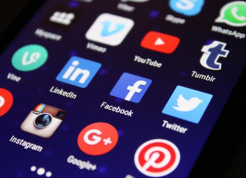 Facebook又出現(xiàn)隱私漏洞：100多位軟件開發(fā)人員違規(guī)訪問用戶數(shù)據(jù)