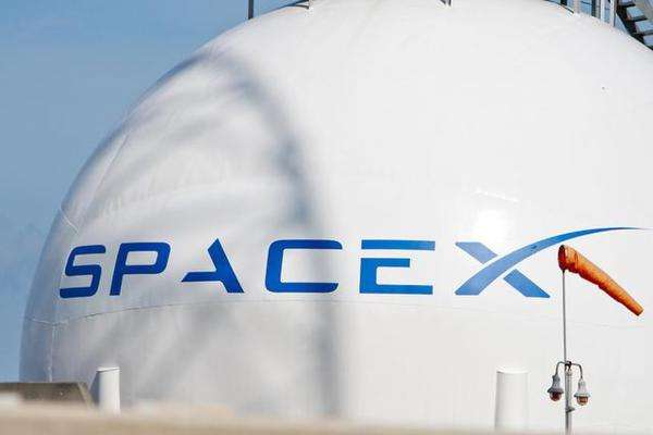 SpaceX公司獲得100萬(wàn)個(gè)衛(wèi)星寬帶地球站的FCC運(yùn)營(yíng)許可