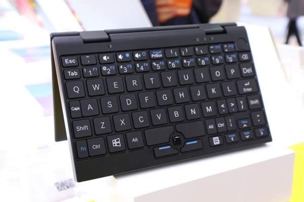 深圳廠商推7英寸迷你Windows 10變形筆記本電腦