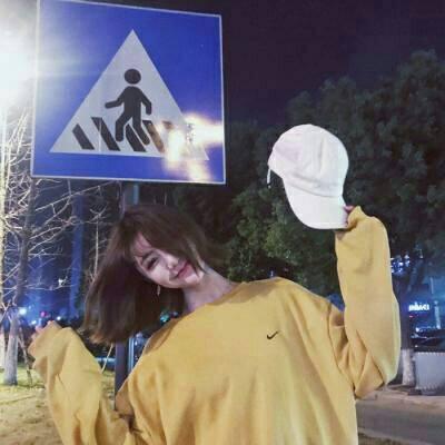 2020個性潮流情侶頭像一男一女高清圖片 過去的遺憾全因為懦弱