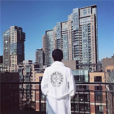 青春陽(yáng)光帥氣男生圖片2020 確認(rèn)過(guò)太陽(yáng)真的不能出門