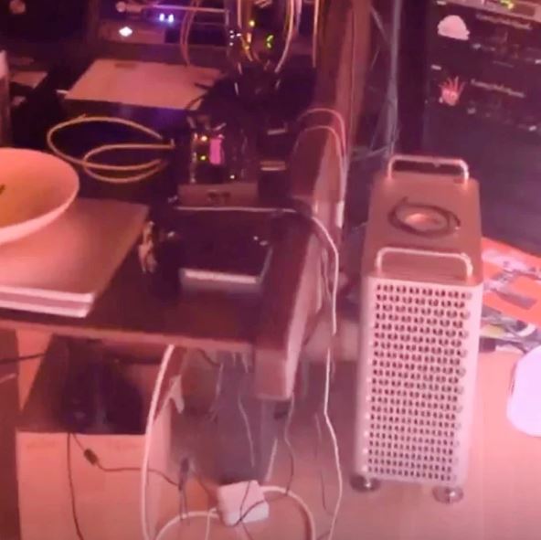 即將上市？知名DJ Calvin Harris意外泄露已搶先嘗鮮新Mac Pro