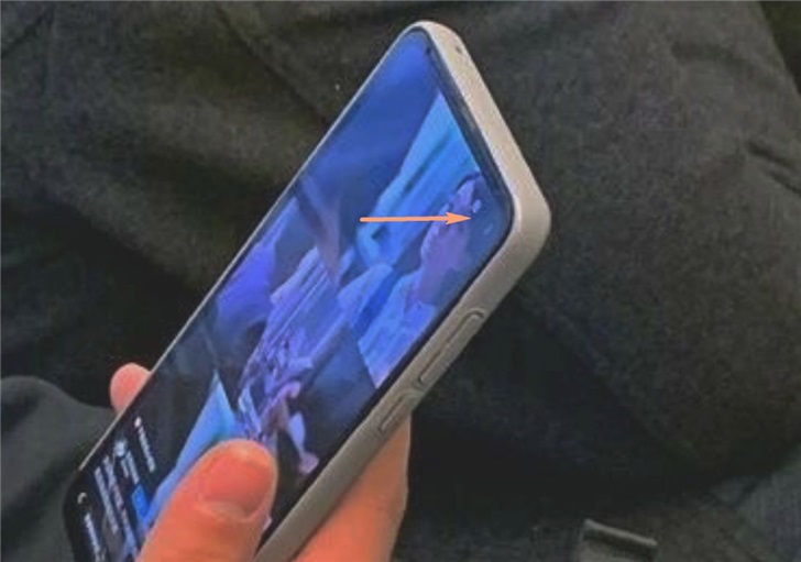 疑似Redmi K30真機照曝光：前置雙打孔