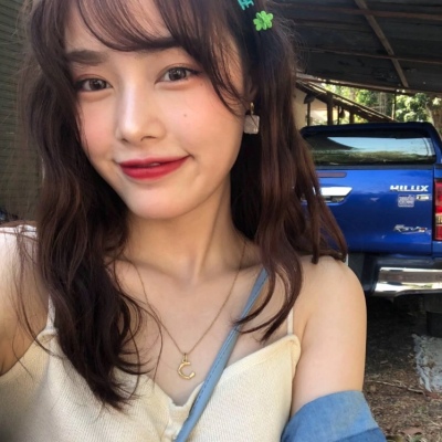 微信女生頭像真實生活照 很好看的個性女生頭像