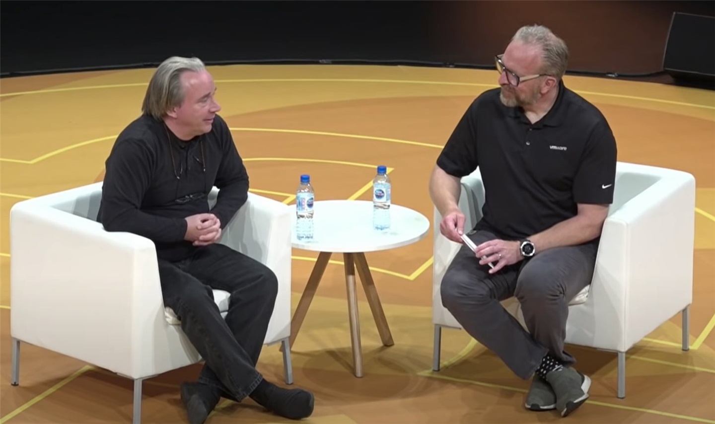 Linux之父 Linus Torvalds：我已經不是程序員了，工作就是說不