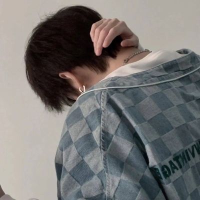 2021陽光帥氣清晰QQ男頭 都在用不同的方式長大誰也沒輕輕松松