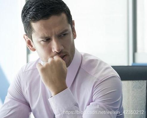 女友半夜加班發(fā)自拍 python男友用30行代碼發(fā)現(xiàn)驚天秘密