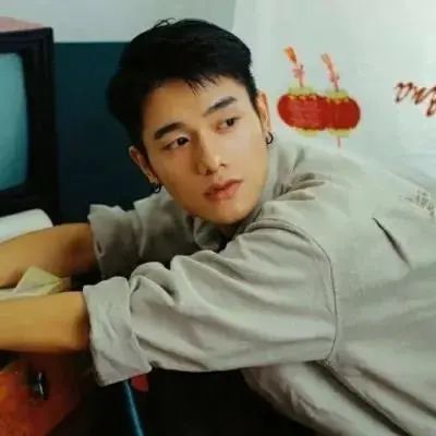 男生頭像ins高級質感很帥氣 揣著一口袋的開心滿載而歸