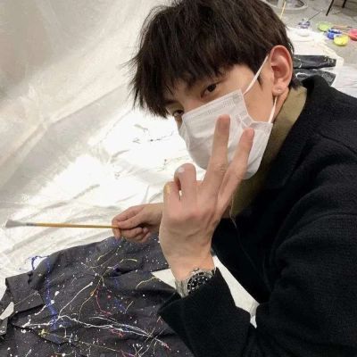 全新很好看的男生精致頭像最新版 每個冬天的句點都是春暖花開