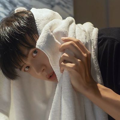 全新很好看的男生精致頭像最新版 每個冬天的句點都是春暖花開