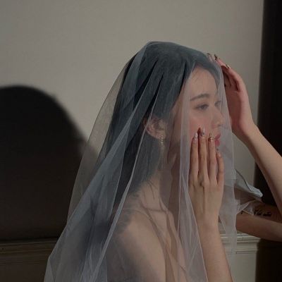唯美又有點(diǎn)傷感的女生好看頭像 2022很有意境的喪系女頭合集