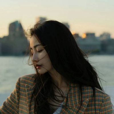 女神范的魅力氣質(zhì)頭像最新版 開(kāi)始學(xué)會(huì)刪煩就減簡(jiǎn)單的生活