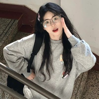 很高級的女生微信頭像2022最新 或許年輕和遺憾總綁在一起